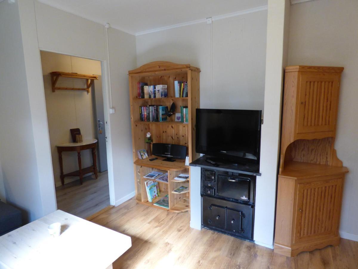 Nya Skogsgarden Hostel Marbacken ภายนอก รูปภาพ